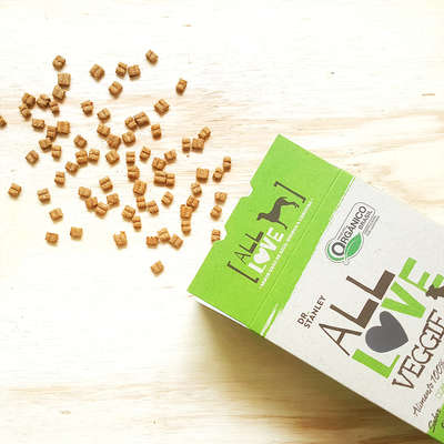 Ração All Love Veggie Veggie Sabor Grão de Bico, Quinoa & Cenoura para Cães Adultos
