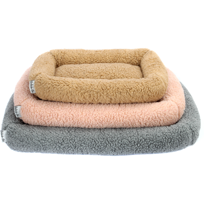 Cama Eslovenia Bege