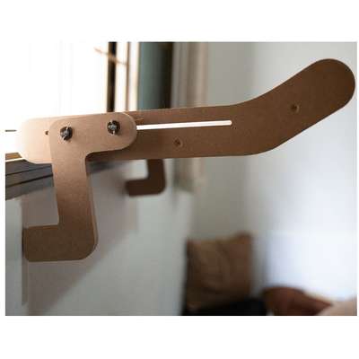 Cama Janeleira Cru com Carpete Preto para Gatos
