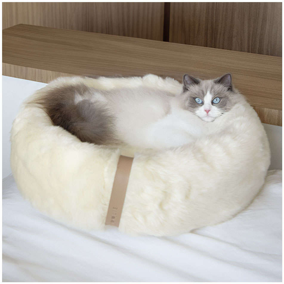 Cama Soft Wool Smartbed Off-White com Tag Fendi para Gatos - Tam. Único