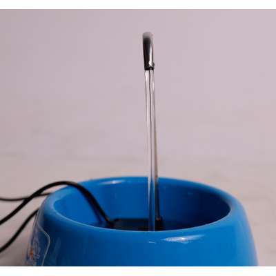 Fonte Splash Mini USB e Comedouro Azul