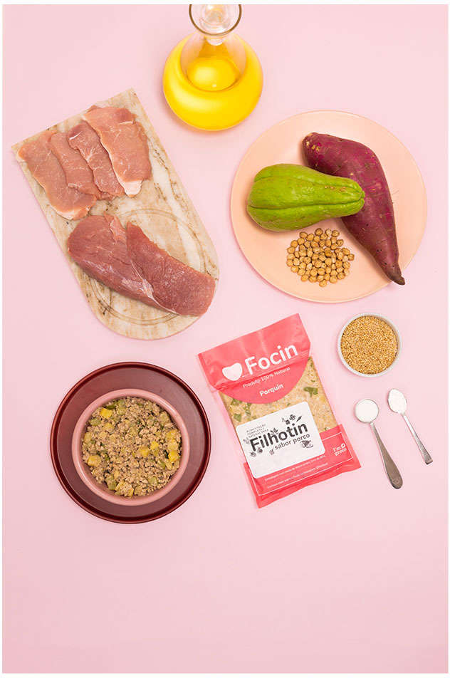Ração Congelada Focin Alimentação Completa para Cães Filhotes Sabor Porco - 250 g