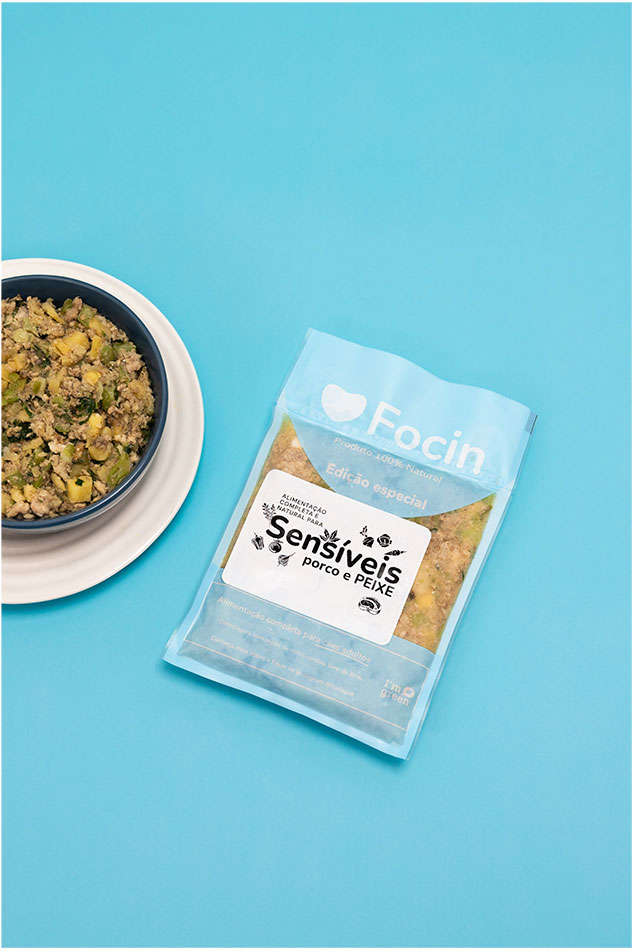 Ração Congelada Focin Alimentação Completa para Cães com Hipersensibilidade Sabor Peixe e Porco - 250 g