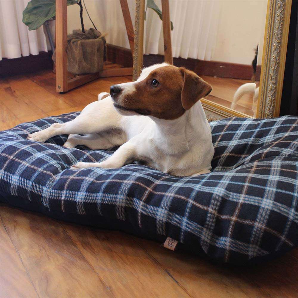 Almofada Fábrica Pet Vic Xadrez Azul para Cães e Gatos - Tam. M