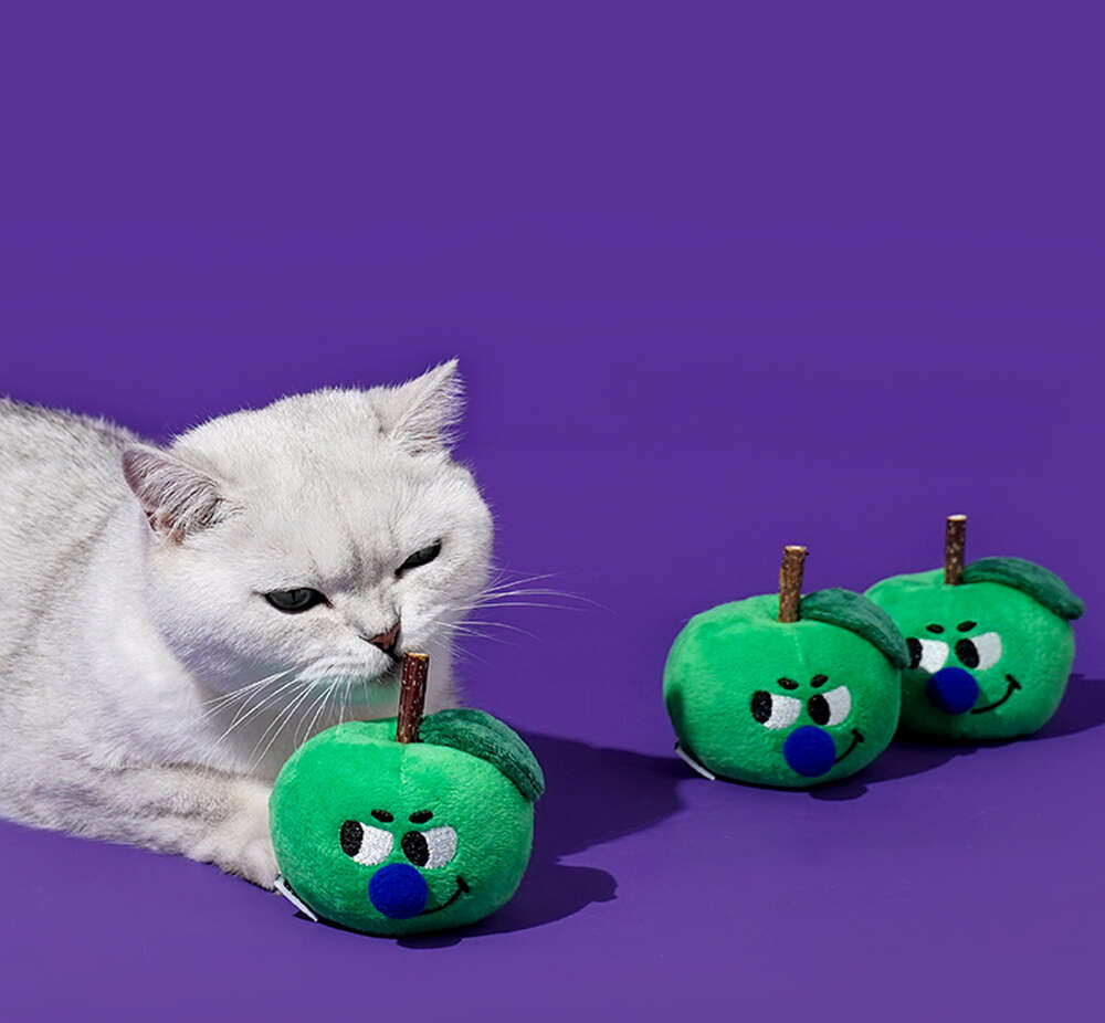Brinquedo Pelúcia Zeze Espetinho Matatabi Maçã Verde com Catnip para Gatos - Tam. Único