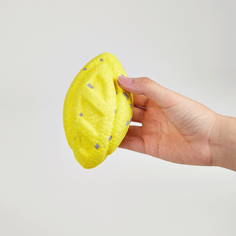 Brinquedo Interativo Fofos Bola de Rúgbi Amarelo para Cães - Tam. Único